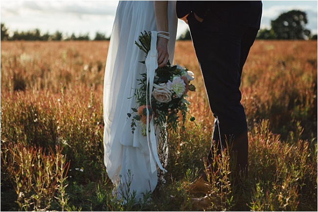 JACK AND KARIS // AUGUST FLOWERS // SECRET BARN