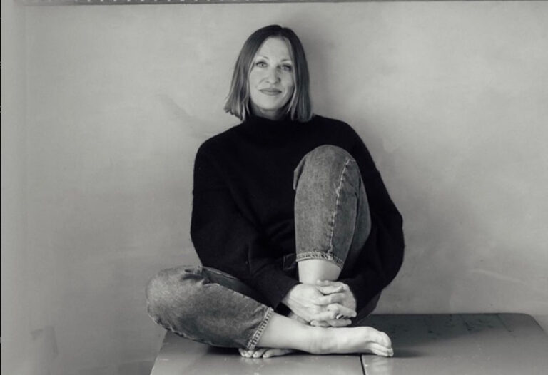 Sussex wedding suppliers we love: Magic Jo Thorne.